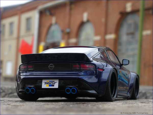 1:18 Nissan Fairlady Z - DarkBlue - Pandem Breitbau inkl. OVP